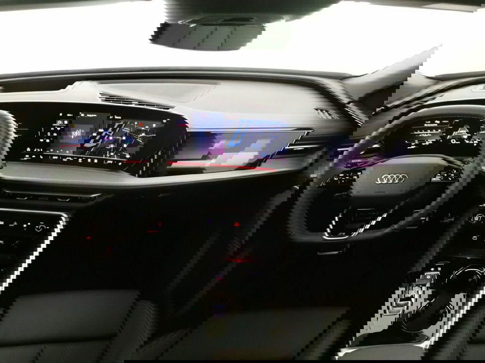 Audi Q5 Sportback nuova a Chieti (8)