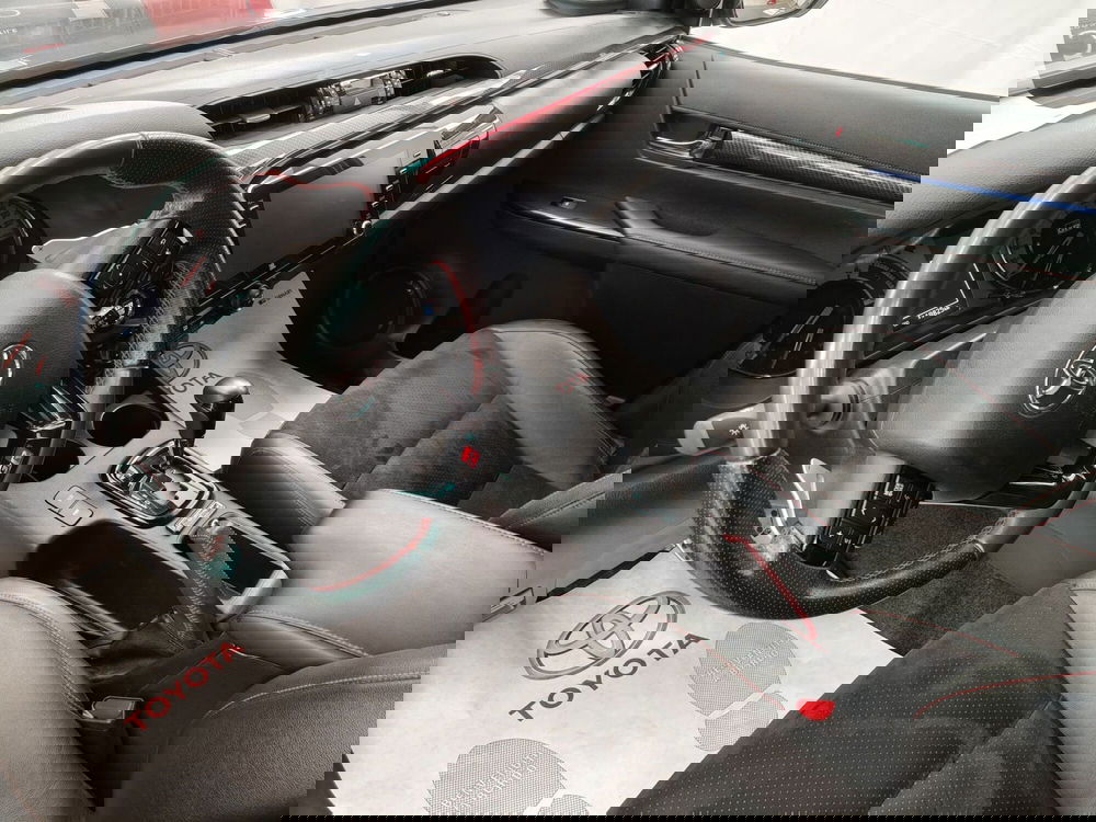Toyota Hilux usata a Roma (13)