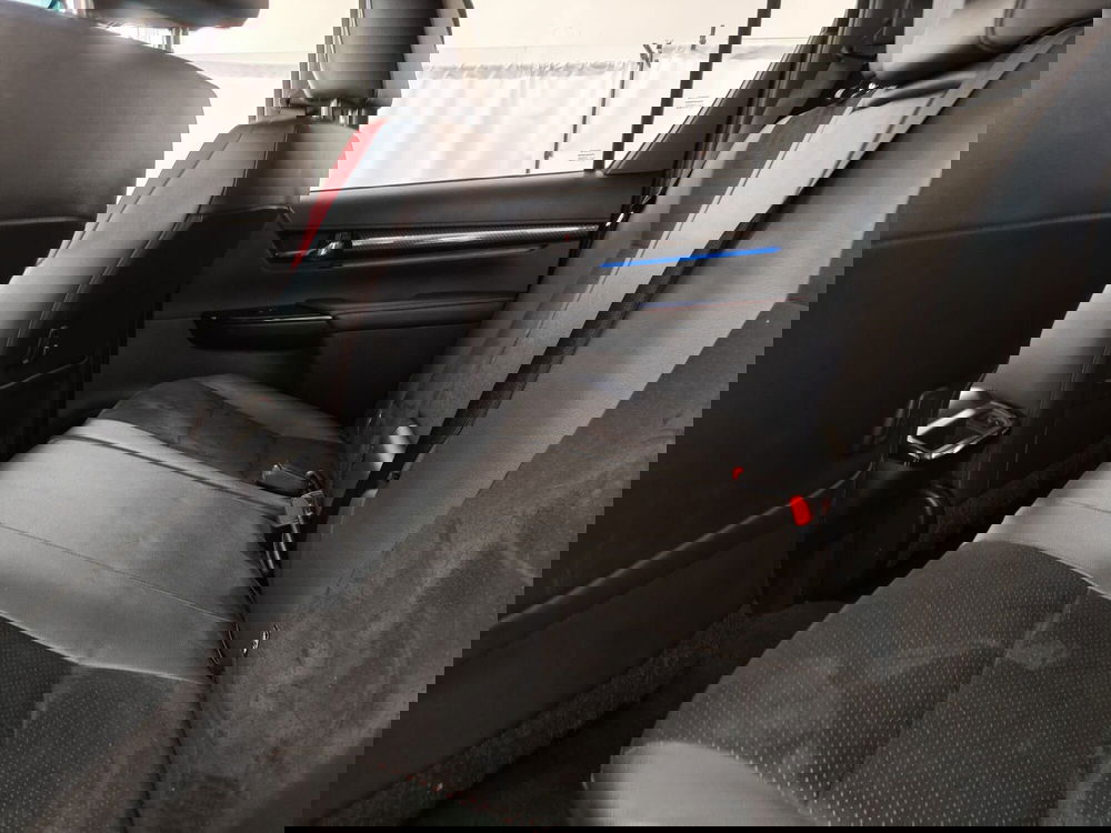 Toyota Hilux usata a Roma (16)