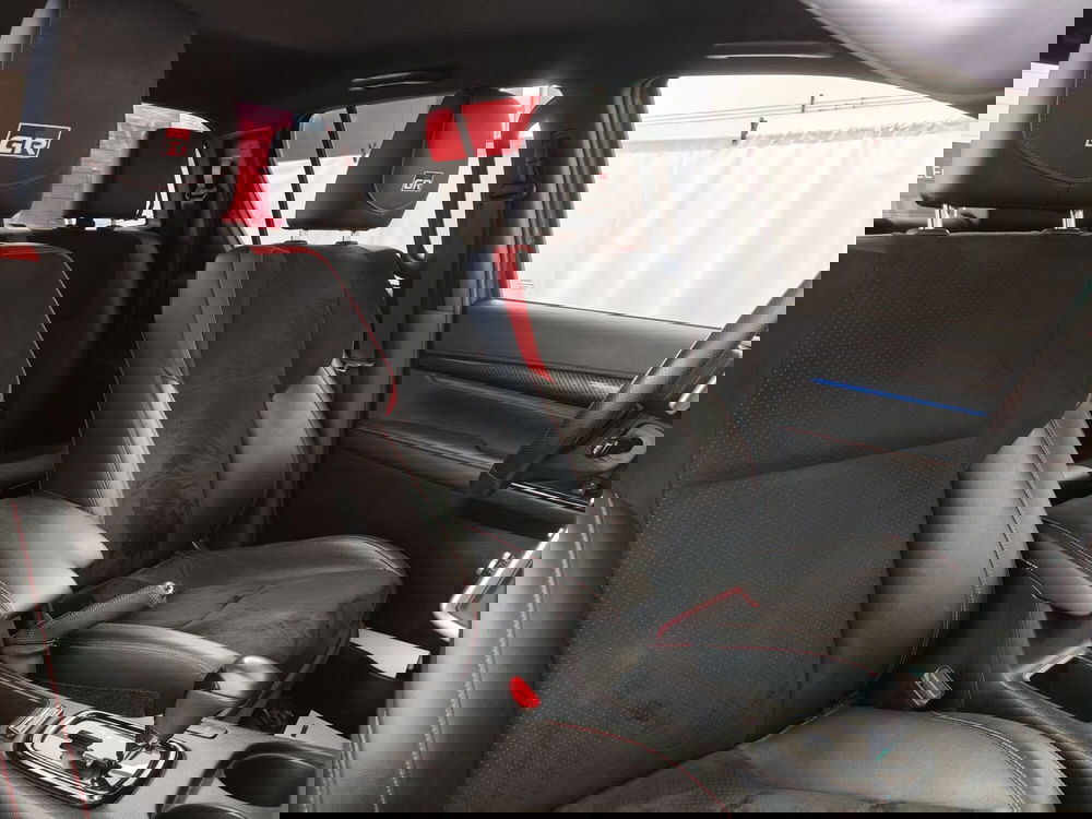 Toyota Hilux usata a Roma (7)