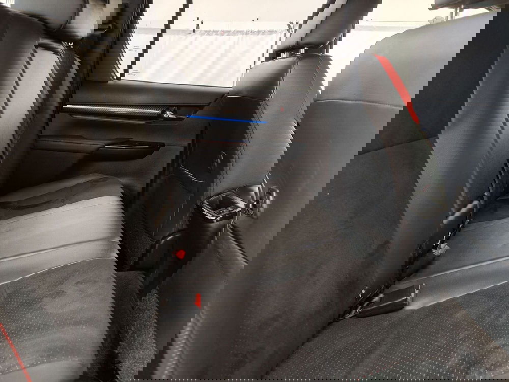 Toyota Hilux usata a Roma (8)