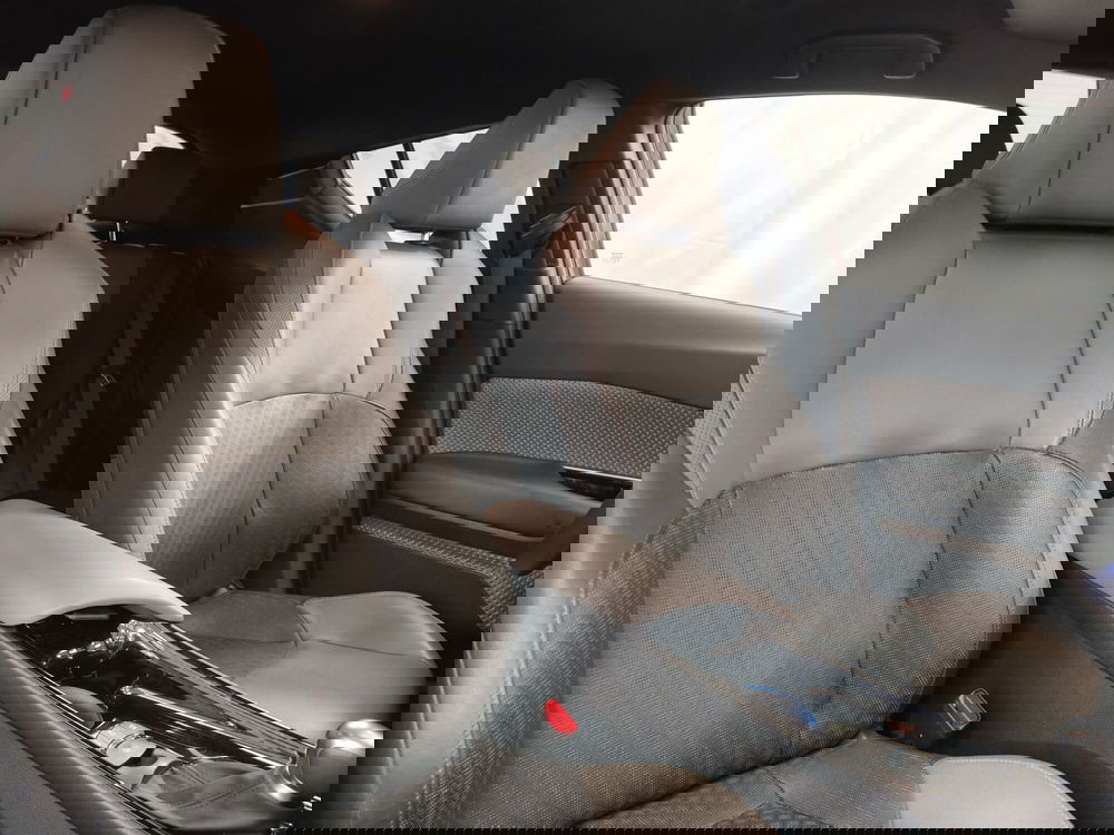 Toyota Toyota C-HR usata a Roma (7)