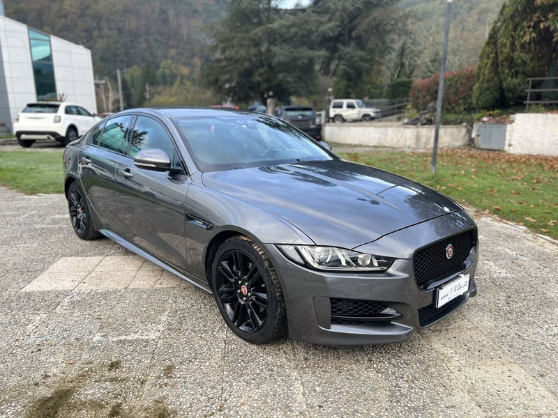 Jaguar XE usata a La Spezia