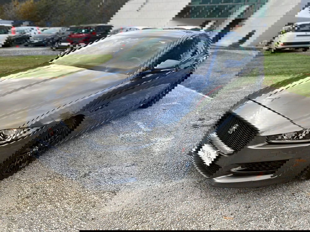 Jaguar XE usata a La Spezia (3)