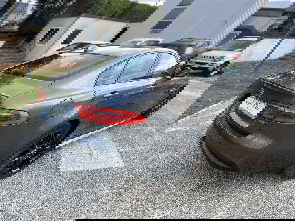 Jaguar XE usata a La Spezia (7)