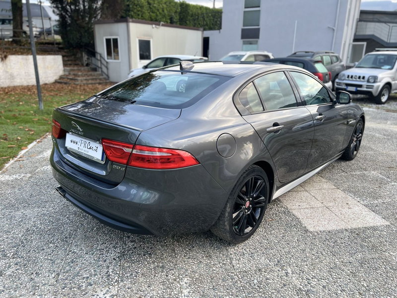 Jaguar XE usata a La Spezia (7)