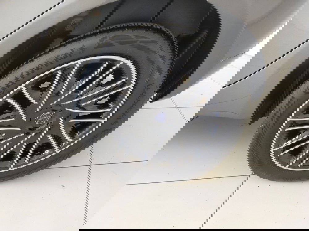 Lancia Ypsilon nuova a Reggio Emilia (16)