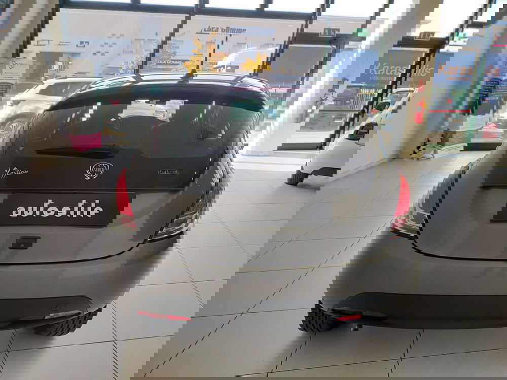 Lancia Ypsilon nuova a Reggio Emilia (5)