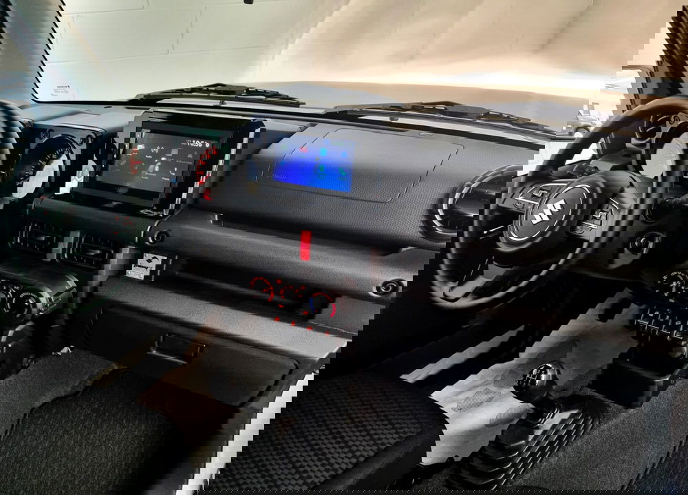 Suzuki Jimny nuova a Pavia (11)