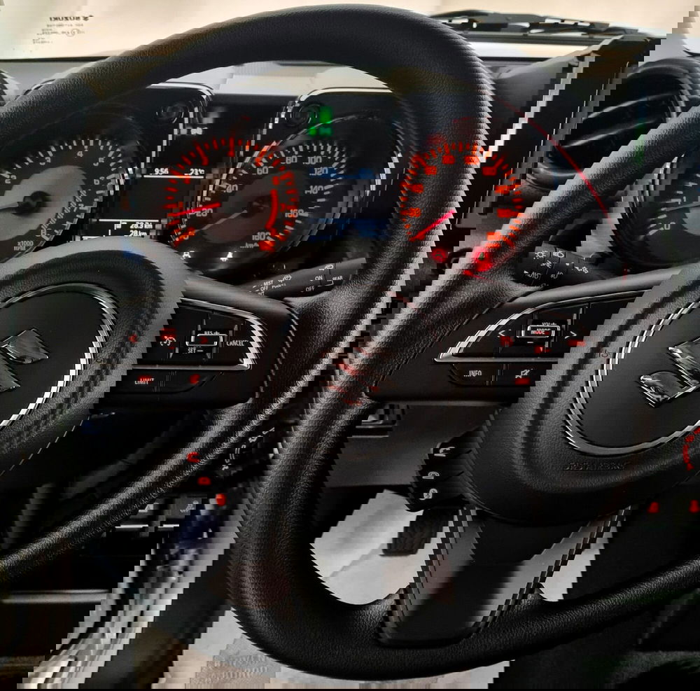 Suzuki Jimny nuova a Pavia (12)