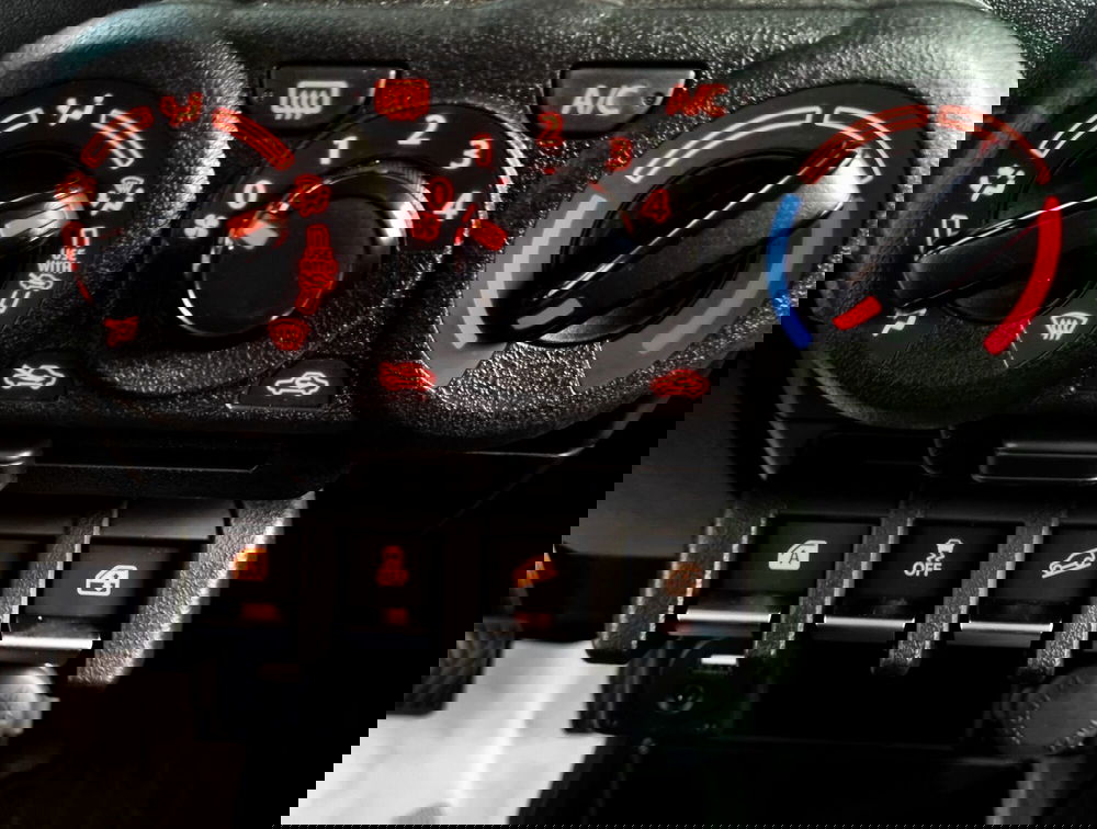 Suzuki Jimny nuova a Pavia (14)