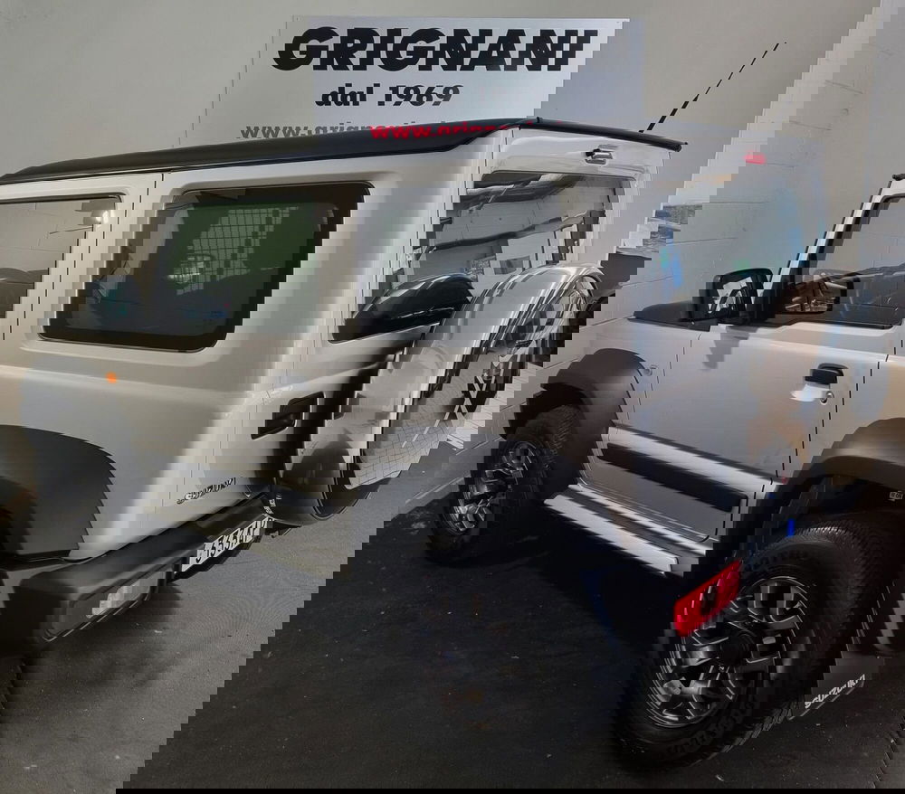 Suzuki Jimny nuova a Pavia (3)