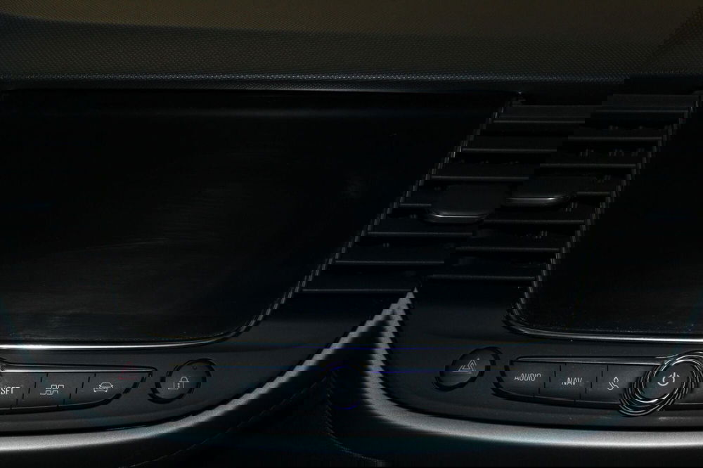 Opel Crossland usata a Cremona (11)