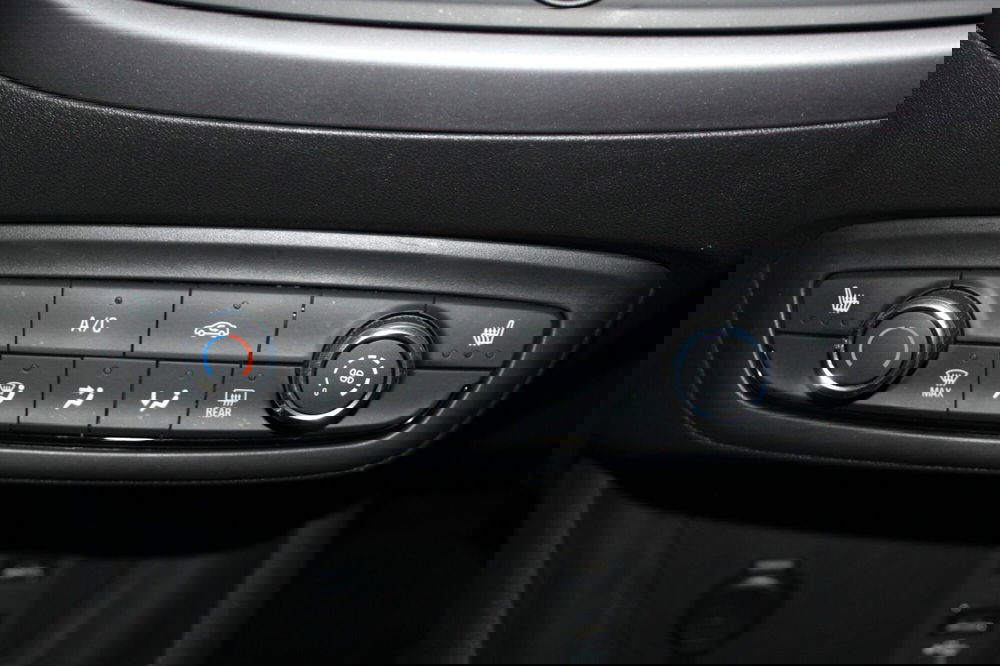 Opel Crossland usata a Cremona (12)