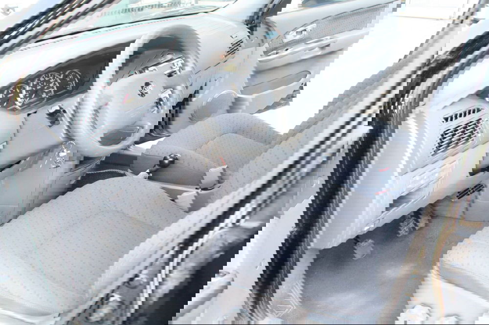 Kia Carens usata a Pordenone (8)