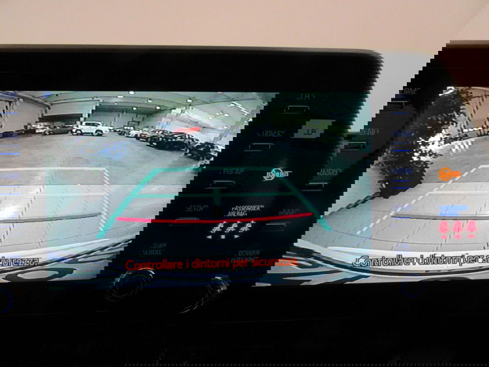 Toyota Toyota C-HR nuova a Firenze (14)