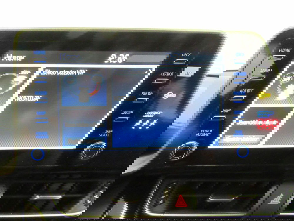 Toyota Toyota C-HR nuova a Firenze (17)