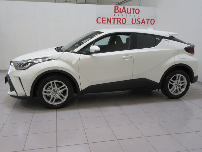 Toyota Toyota C-HR nuova a Firenze (2)