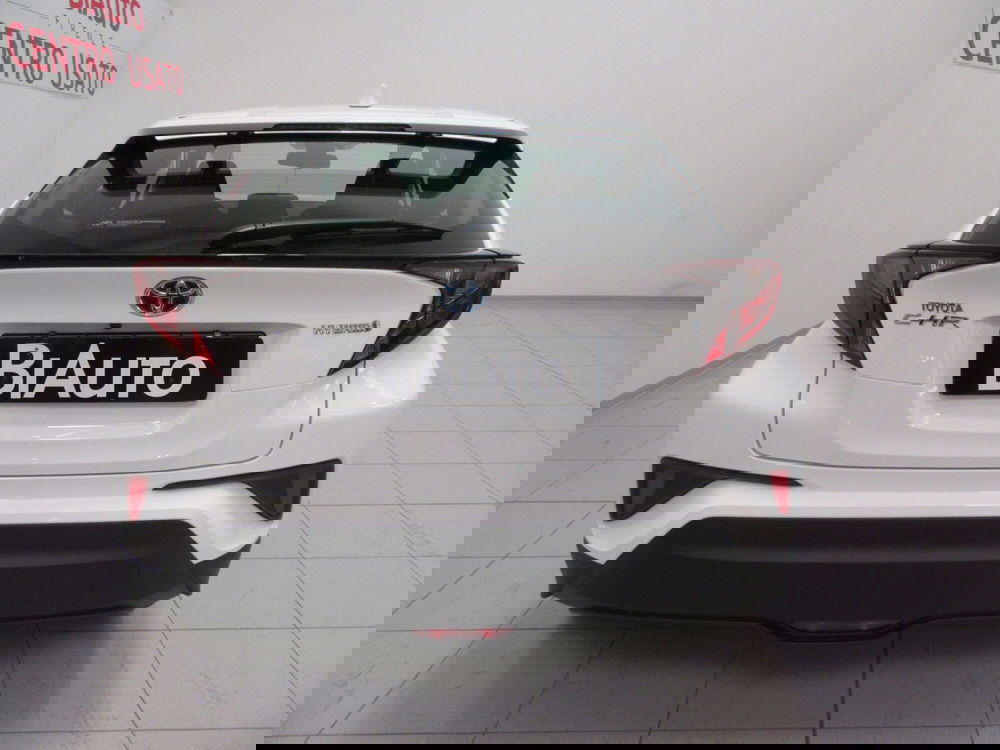 Toyota Toyota C-HR nuova a Firenze (3)