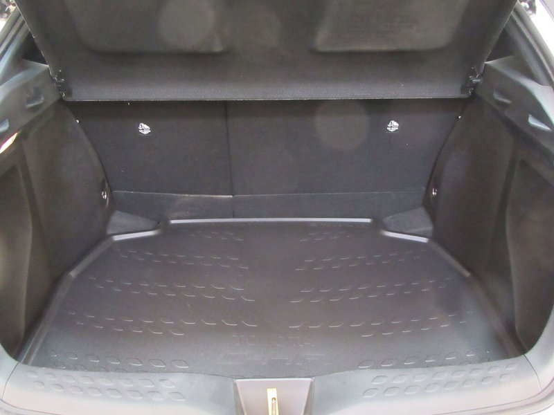 Toyota Toyota C-HR nuova a Firenze (5)