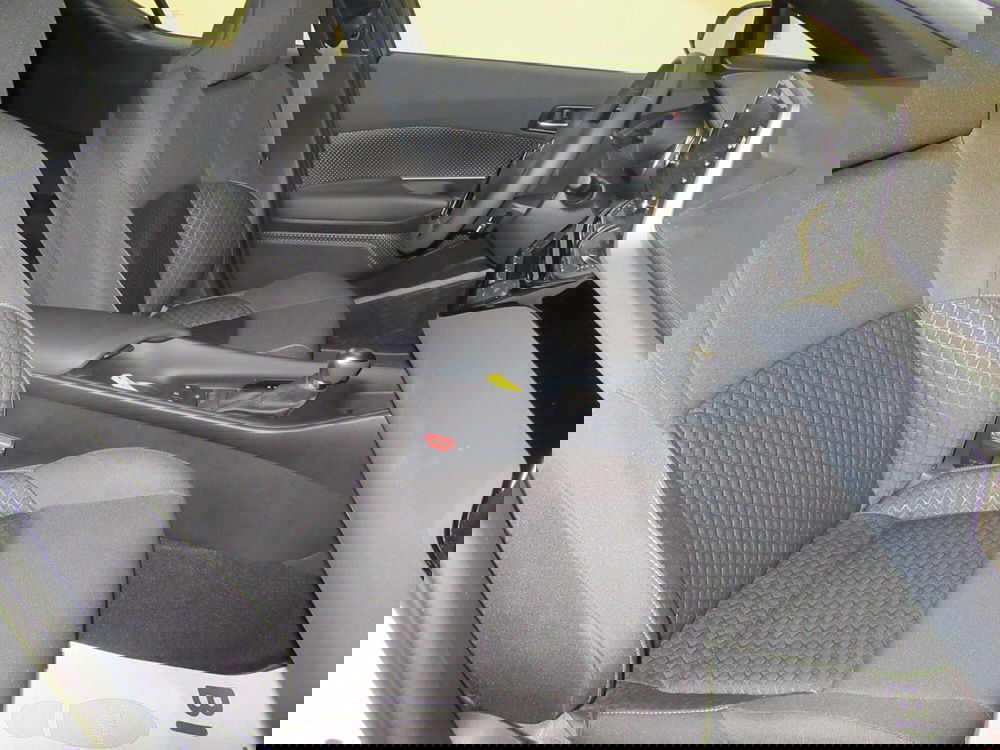 Toyota Toyota C-HR nuova a Firenze (6)