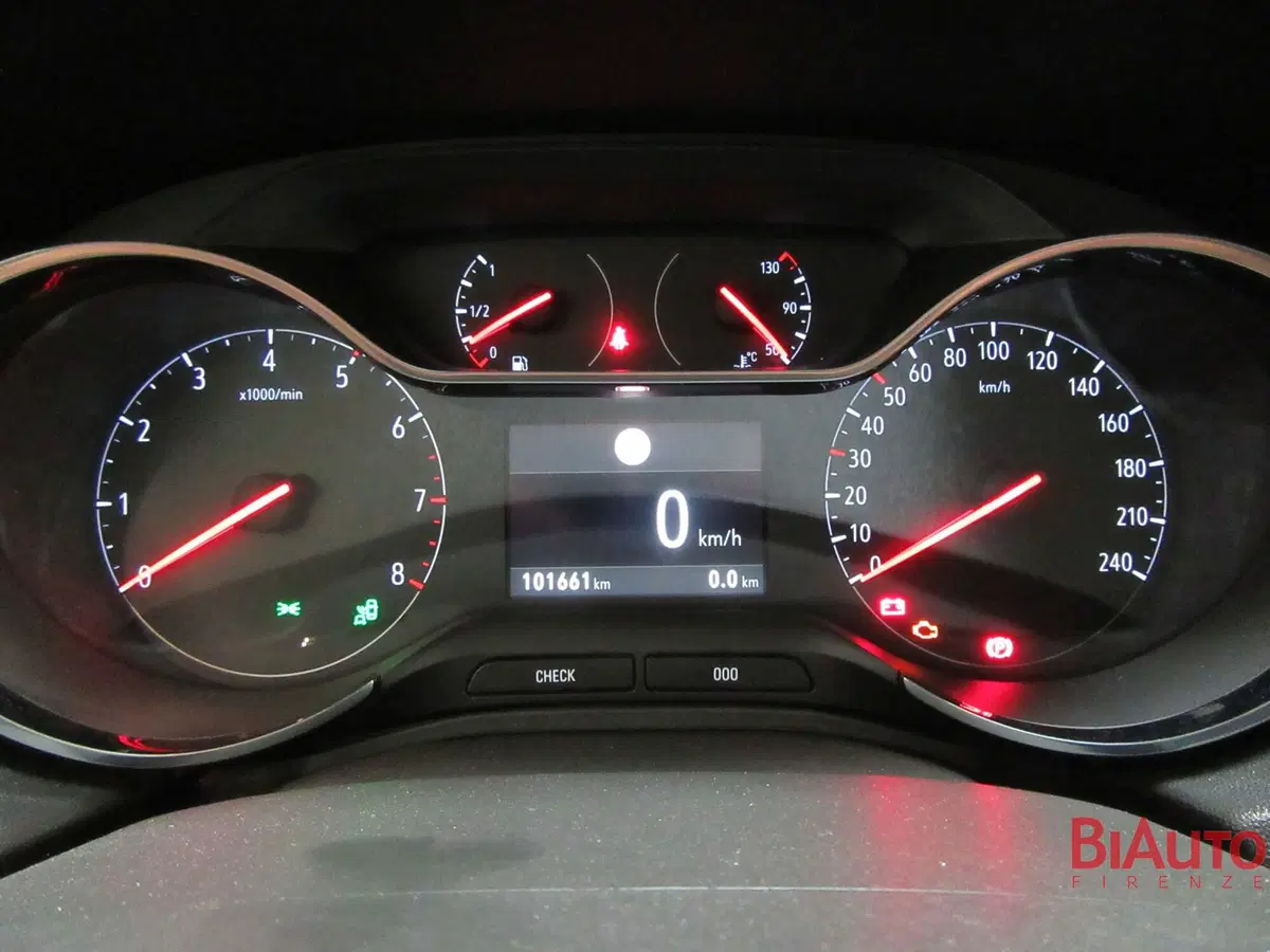 Opel Grandland usata a Firenze (12)