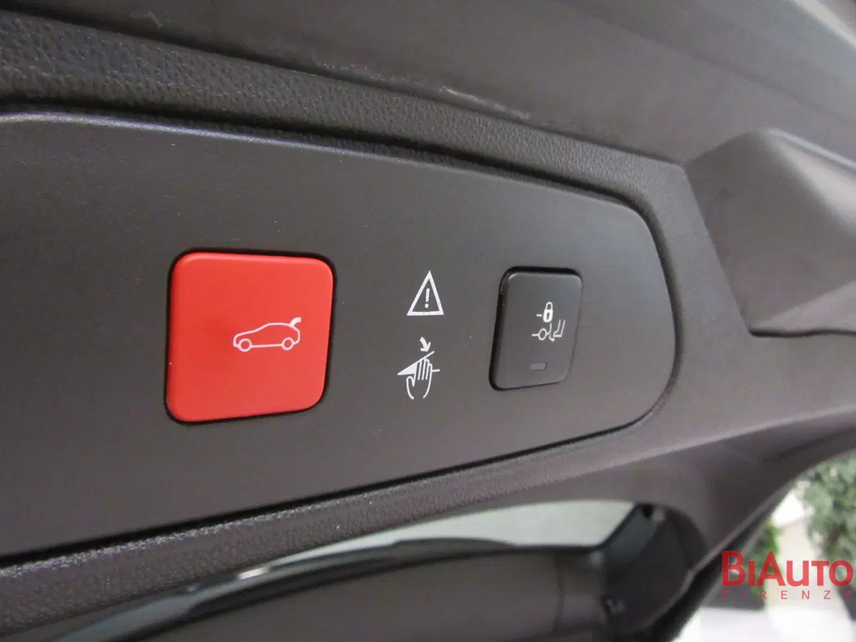 Opel Grandland usata a Firenze (9)