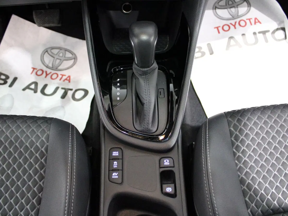 Toyota Yaris usata a Firenze (17)