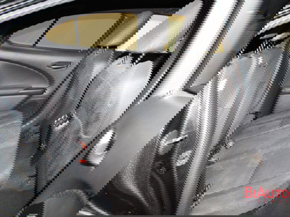 Lexus UX usata a Firenze (8)