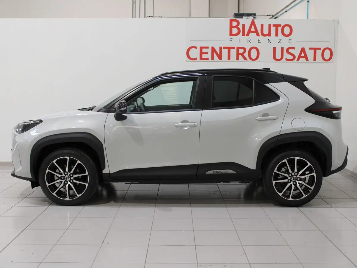 Toyota Yaris GR Sport nuova a Firenze (2)