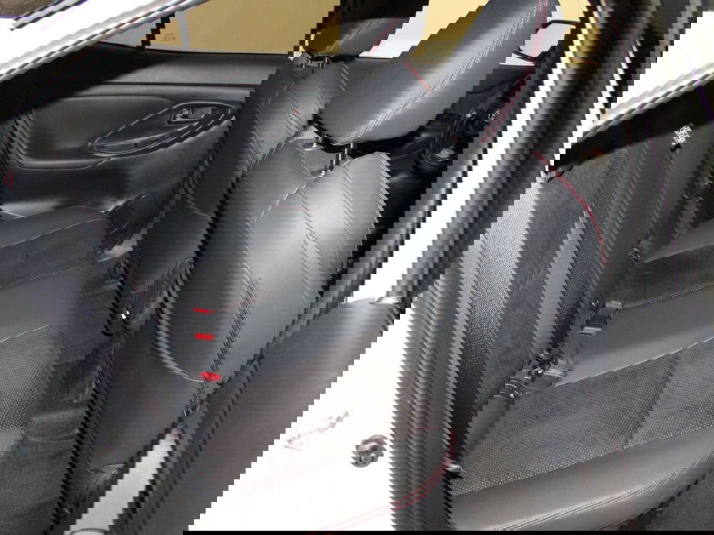 Toyota Yaris Cross nuova a Firenze (7)