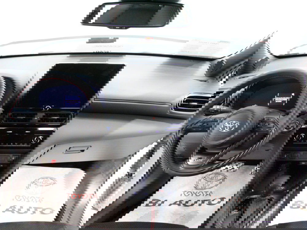 Toyota Yaris Cross nuova a Firenze (9)