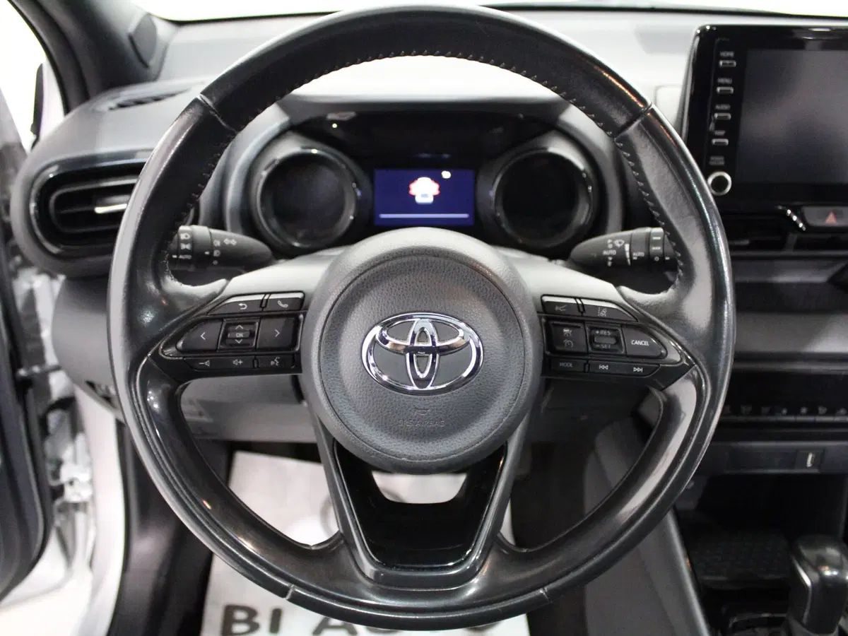 Toyota Yaris usata a Firenze (11)