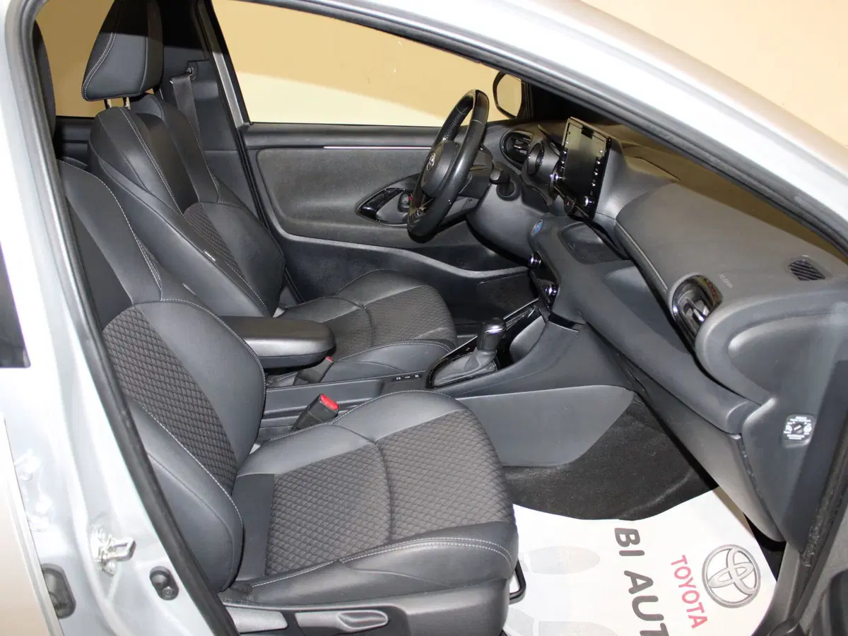 Toyota Yaris usata a Firenze (7)