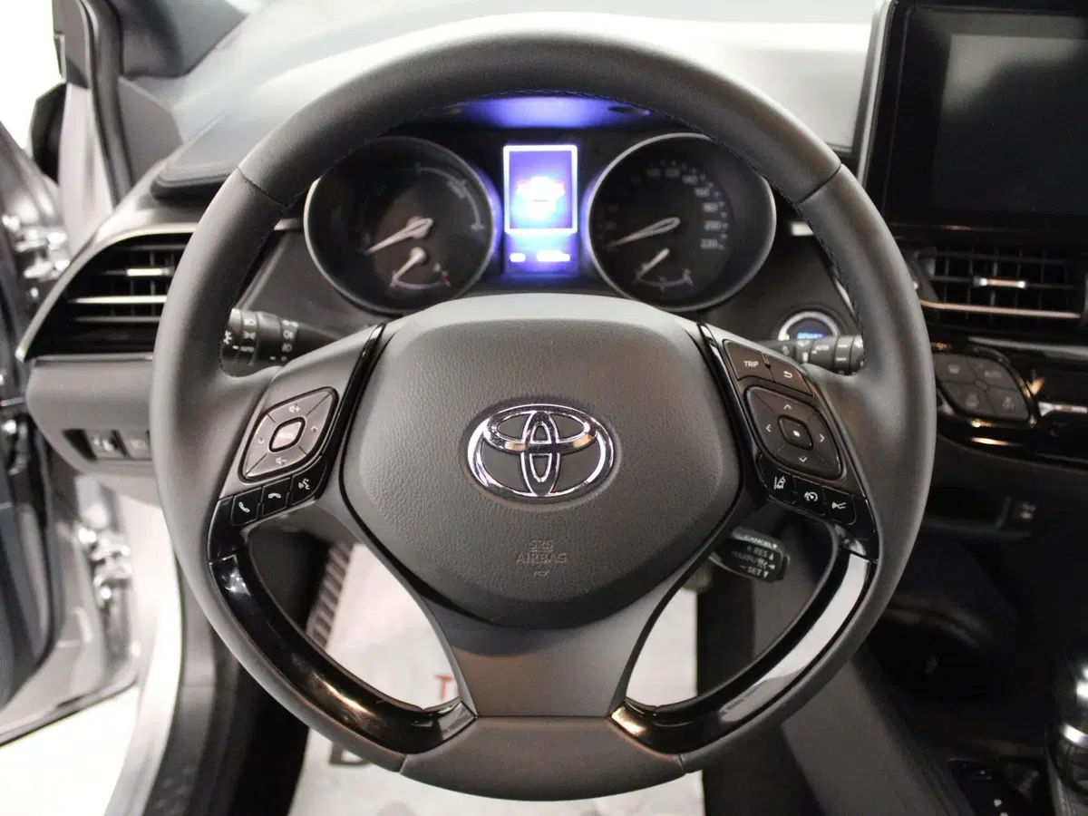 Toyota Toyota C-HR usata a Firenze (11)