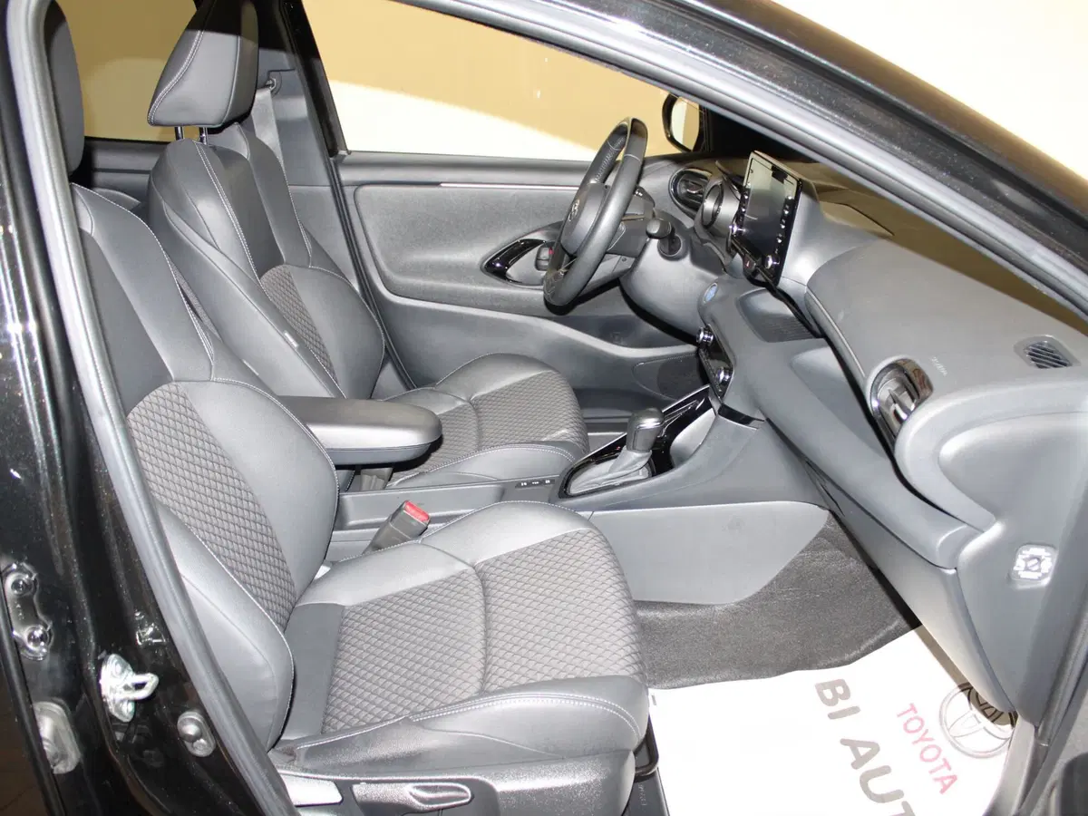 Toyota Yaris usata a Firenze (8)