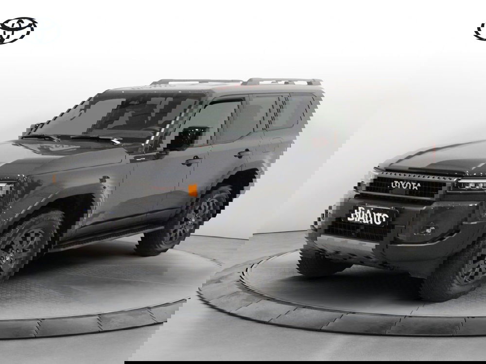 Toyota Land Cruiser nuova a Firenze