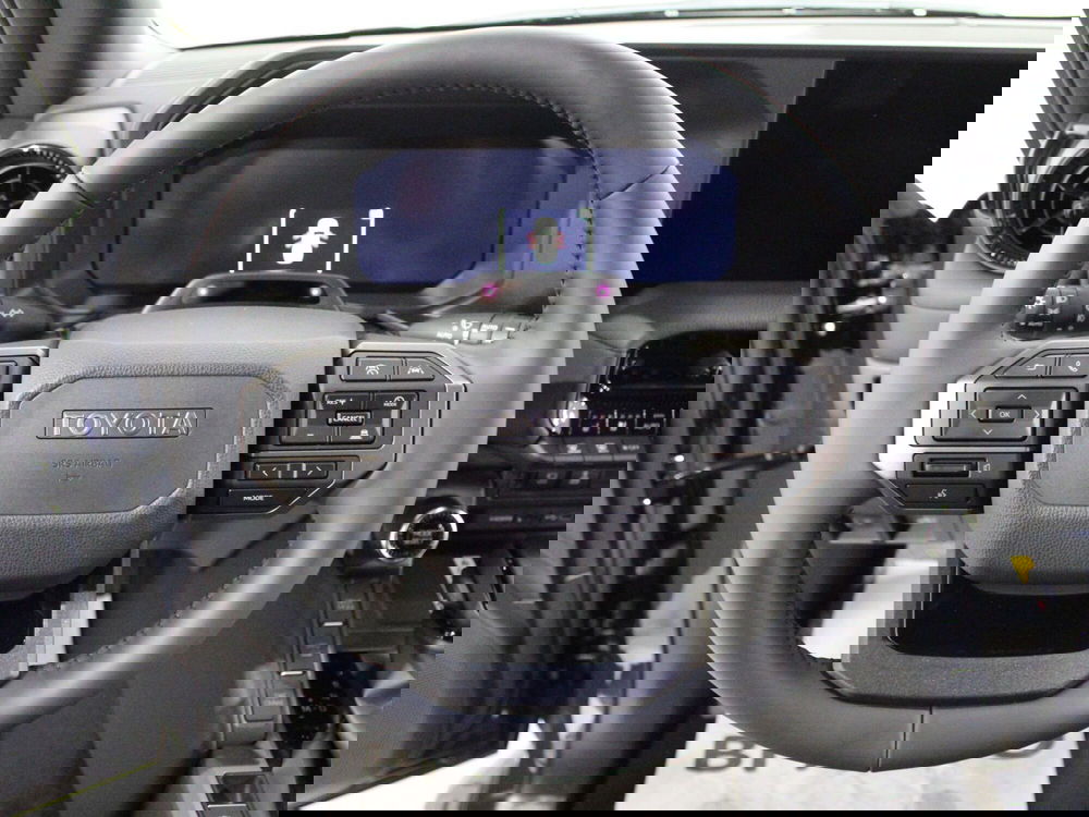 Toyota Land Cruiser nuova a Firenze (10)