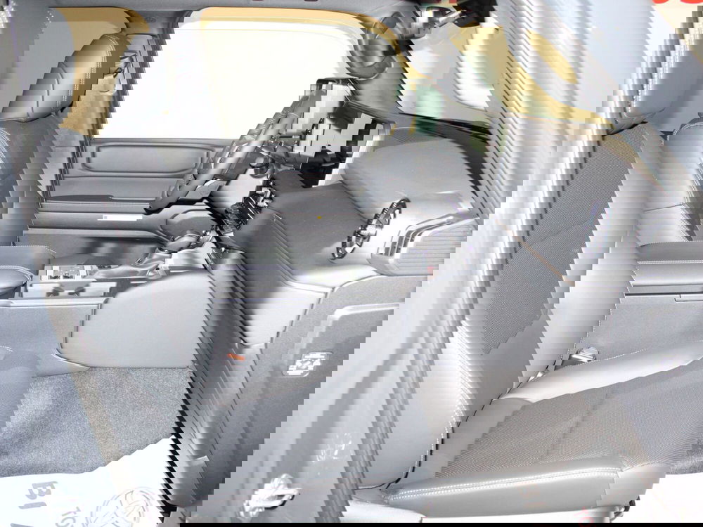 Toyota Land Cruiser nuova a Firenze (6)