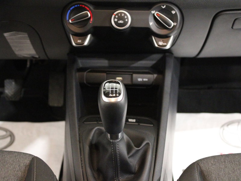 Kia Stonic usata a Firenze (16)