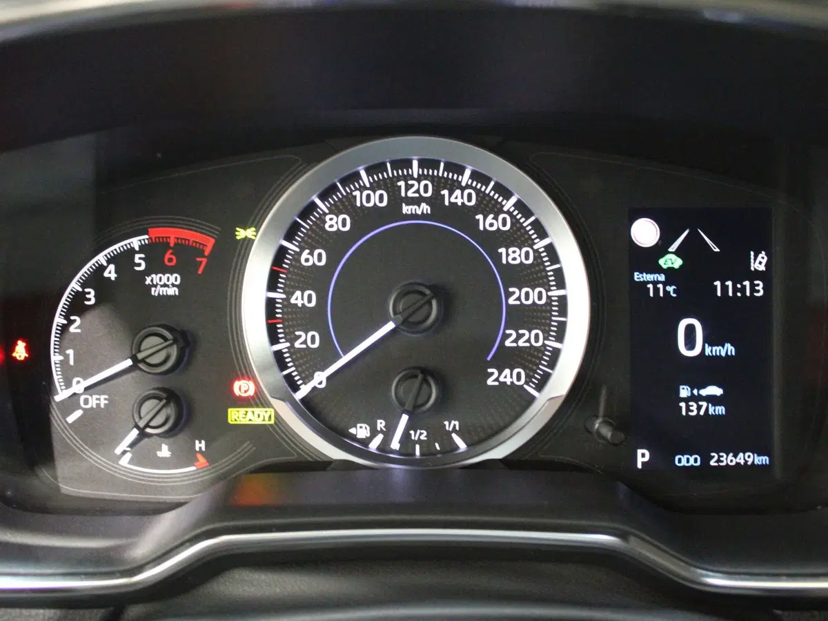 Toyota Corolla Touring Sports usata a Firenze (13)