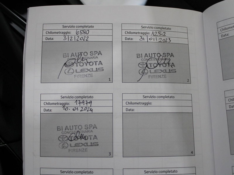 Toyota Corolla Touring Sports usata a Firenze (16)