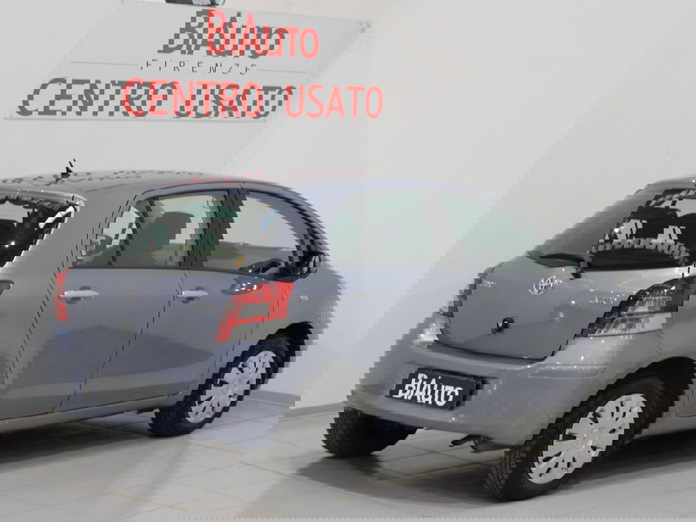 Toyota Yaris usata a Firenze (15)