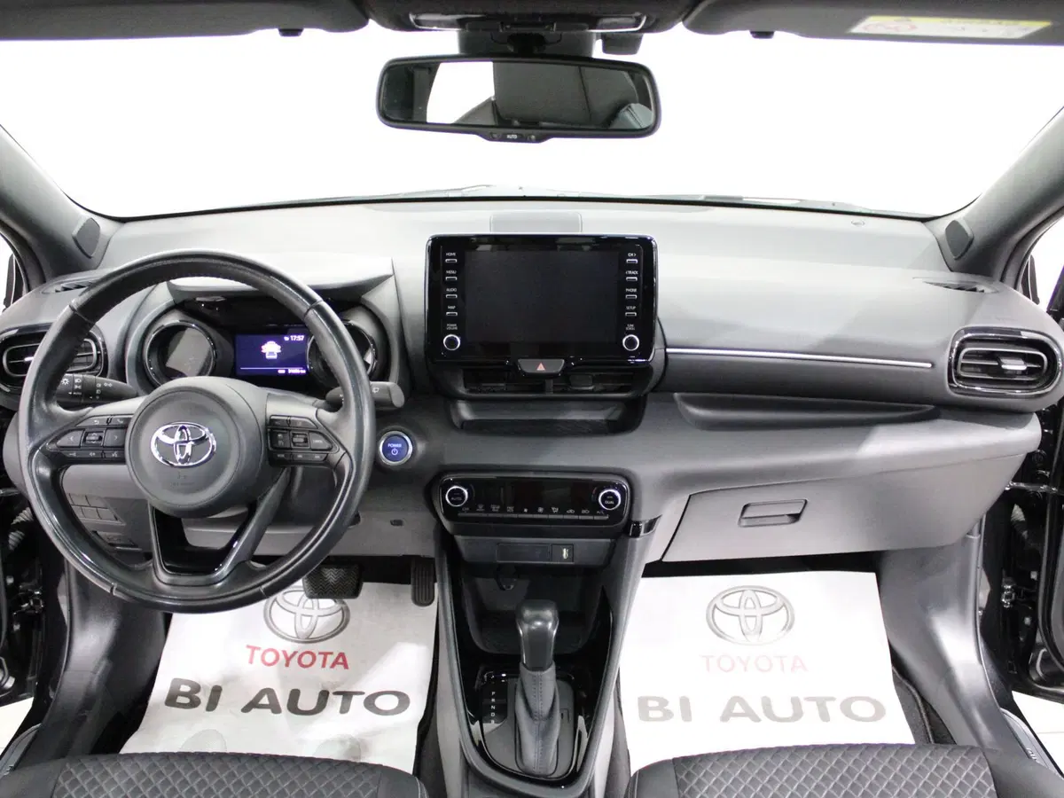 Toyota Yaris usata a Firenze (11)