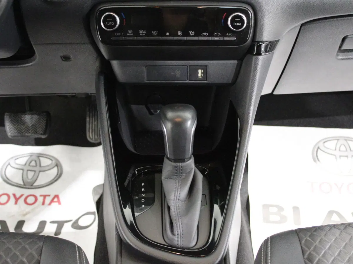 Toyota Yaris usata a Firenze (19)