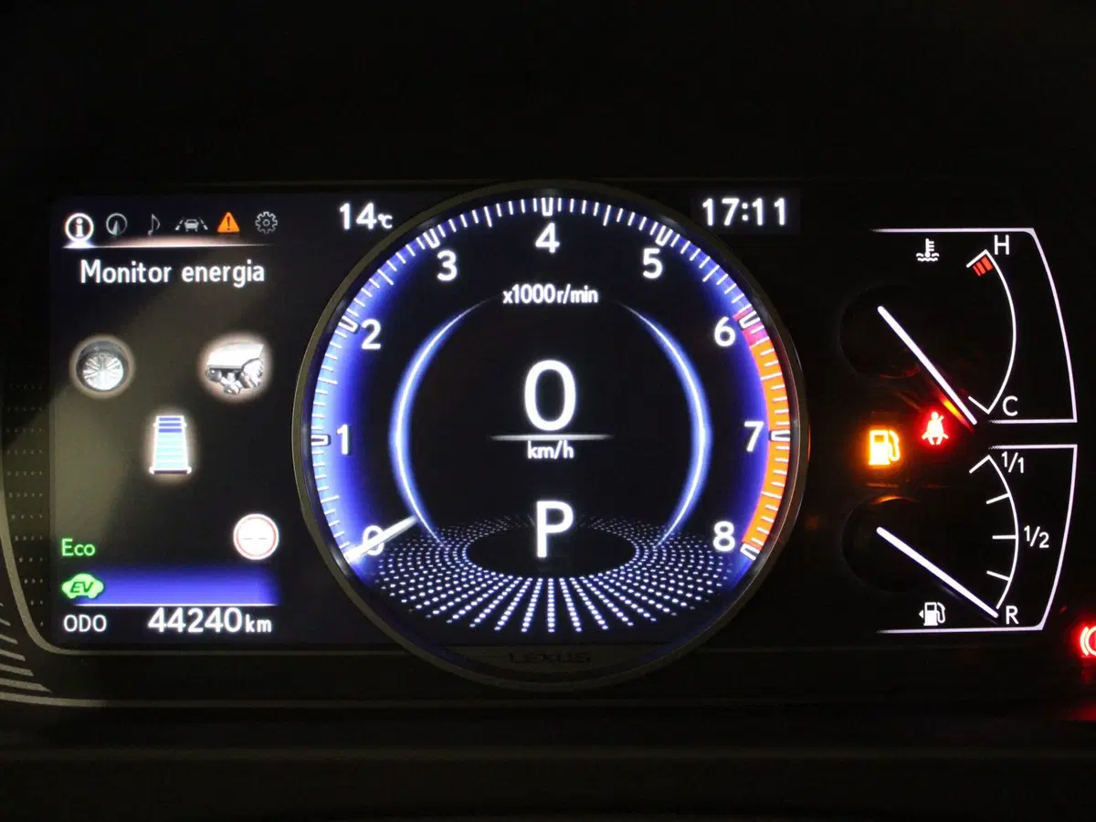 Lexus UX usata a Firenze (12)