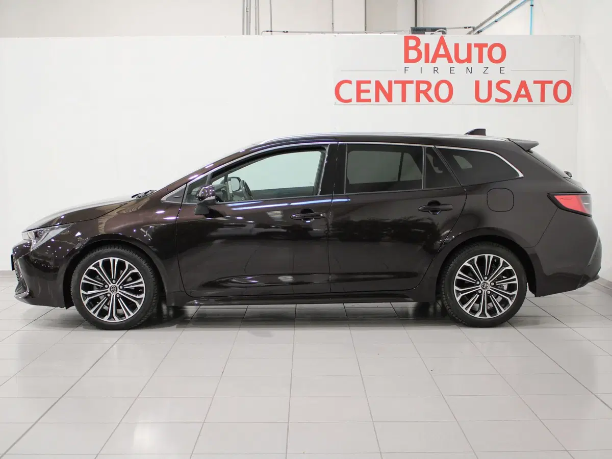 Toyota Corolla Touring Sports usata a Firenze (3)