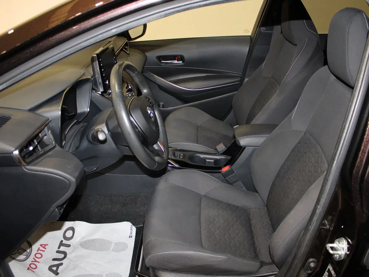 Toyota Corolla Touring Sports usata a Firenze (6)