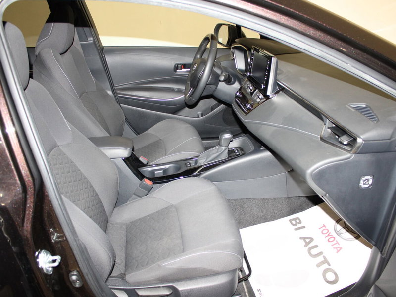 Toyota Corolla Touring Sports usata a Firenze (8)