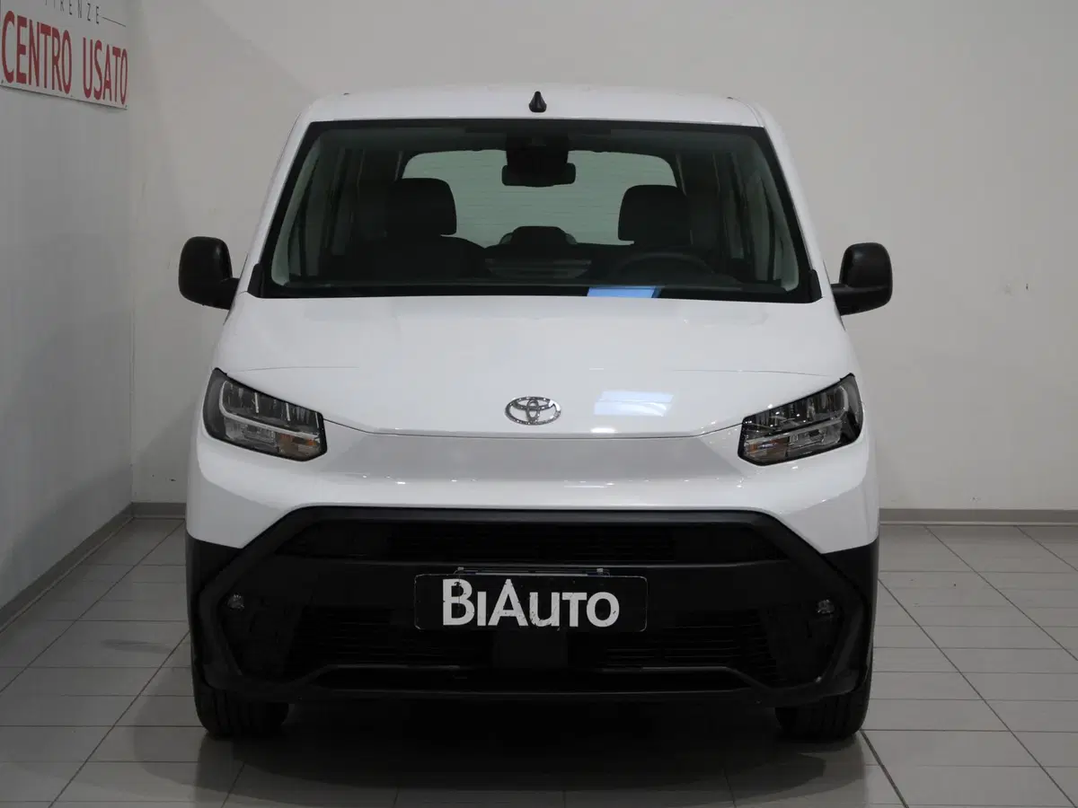 Toyota Proace City Verso nuova a Firenze (4)